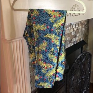 Lularoe Tall & Curvy Leggings